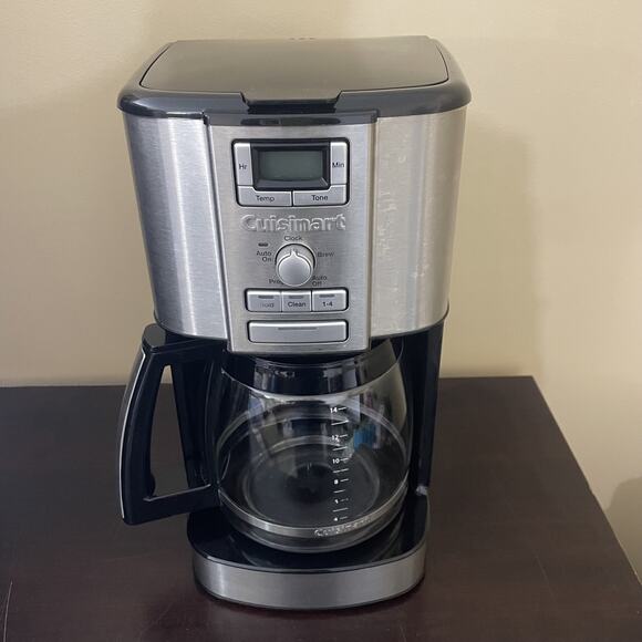 Cuisinart CBC-7400PC Brew Central 14-Cup Programmable Coffee Maker - Picture 3 of 9